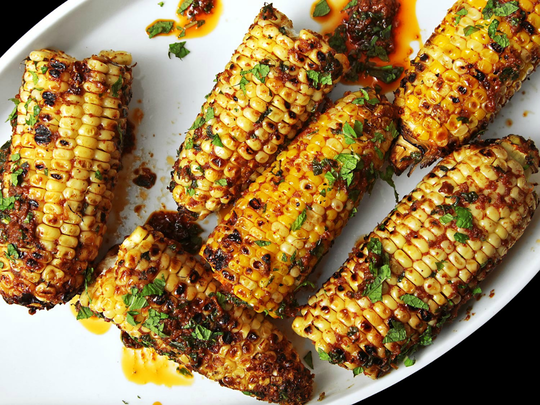 Musim Hujan Bawaannya Laper Terus? Cobain Aja Makanan Maknyos Ini!