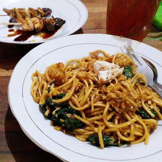 8 Kuliner Khas Semarang Cocok Disantap saat Musim Hujan, Ada Soto hingga Bakso Kakap