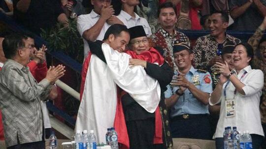 Berpolitiklah Dengan Obyektif