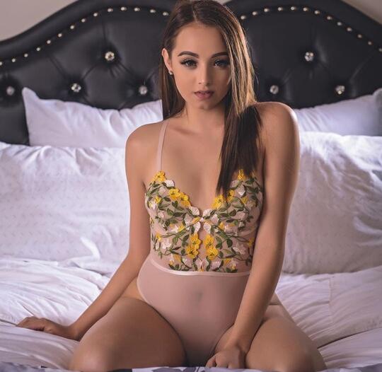 {HOT} BENING INSIDE✓ - Part 1