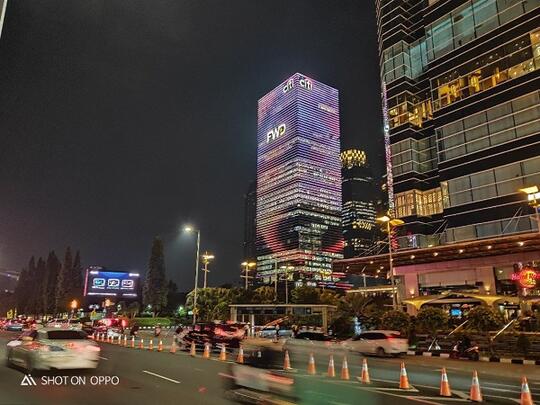 Intip Fitur OPPO R17 Pro, Jagoannya Foto Malam Hari dengan Super VOOC Flash Charging
