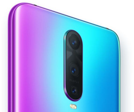 Intip Fitur OPPO R17 Pro, Jagoannya Foto Malam Hari dengan Super VOOC Flash Charging