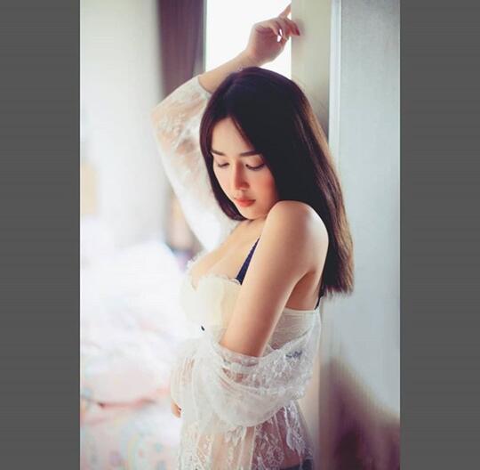 {HOT} BENING INSIDE✓ - Part 1