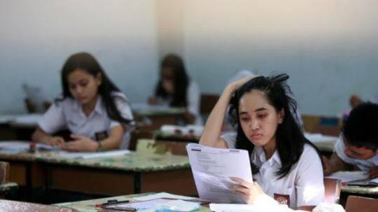 5 Tipe Orang Yang Akan Kalian Temui, Ketika Sudah Selesai Mengerjakan Ulangan