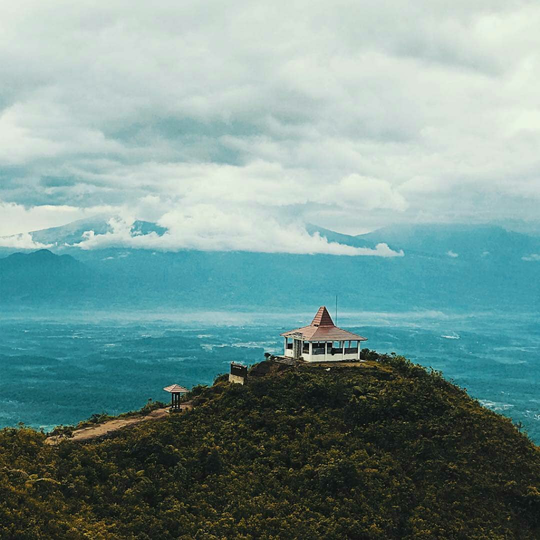 Punya Niat Tapi Belum Pernah Naik Gunung? Coba 3 Gunung ini Dulu.