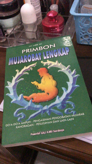 Razia Buku Di Duga Komunis !! Itu Semua Untuk Apa ??