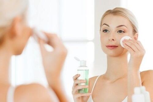 Wajah Perih Saat Menggunakan Skincare? Mungkin Ini Penyebabnya!
