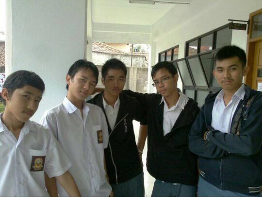 Apa Agan Pernah Merindukan Masa Sekolah Menengah Atas?
