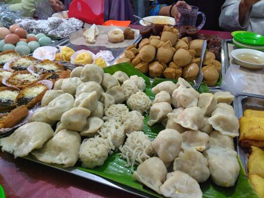 Membedakan Pempek Asli dan Palsu Berdasarkan 3 Ciri Ini, Tanpa Mencicipi