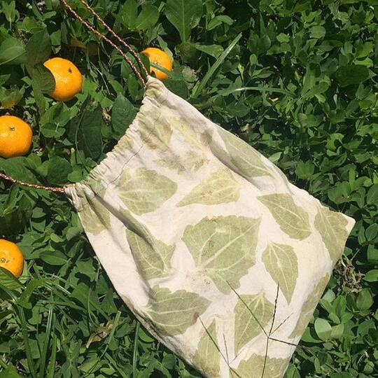 Mengisi Waktu Luang dengan Membuat Ecoprint, Apa Sih?