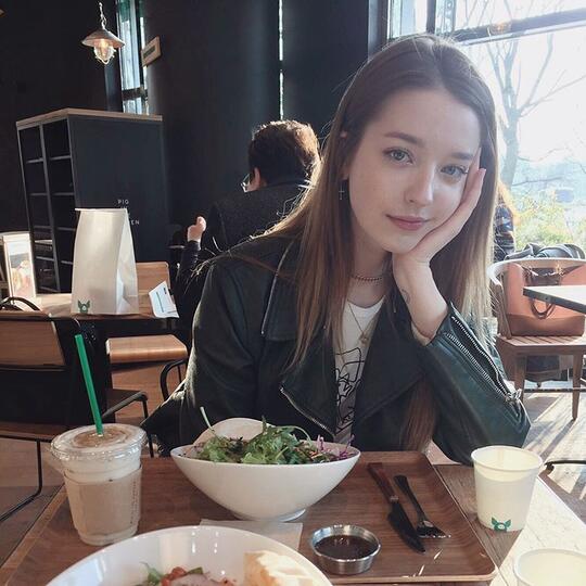 ANGELINA DANILOVA,Selebgram Cantik "KOREA" Yang Disebut BIDADARI RUSIA!