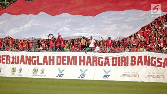 Pilihan di Luar Boleh Beda, Yang Penting di Lapangan Kita Semua Tetap SAMA!