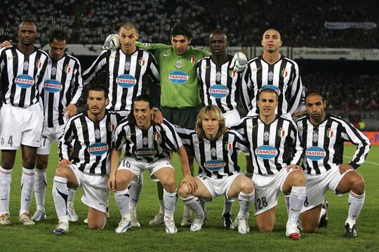Pesepak Bola Ini Pernah Satu Tim dengan Pemain yang Lahir di Enam Dekade Berbeda