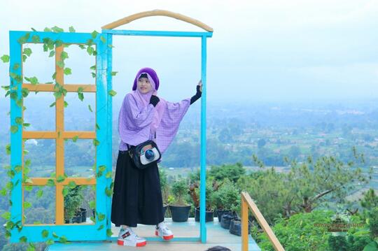LIBURAN KE BERASTAGI MENIKMATI UDARA SEGAR
