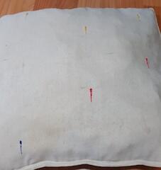 LAIN DULU LAIN SEKARANG, BANTAL DAN MASA LALUNYA