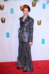 Indahnya Busana Selebriti di British Academy of Film and Television Arts Awards 2019!