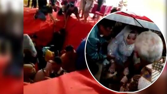 GREGET! Panggung Pernikahan "AMBRUK",Pengantin dan Tamu Nyemplung SUNGAI!