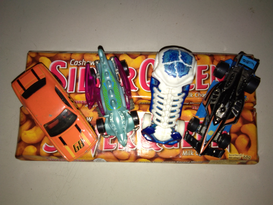 Sudah Tua Kok Hobi Mobil Diecast, Apa Enaknya Sih..??