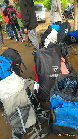 Syukuran, Cerita Satu Kampung Mendaki Bersama Ke Gunung Buthak
