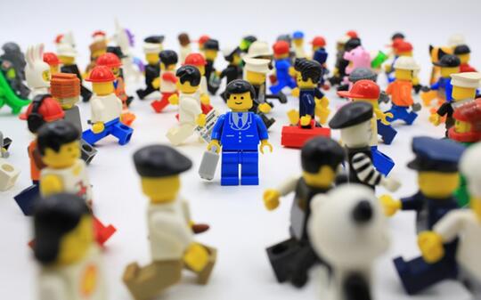 Memulai Koleksi Minifigures LEGO yuk Gan Sis!
