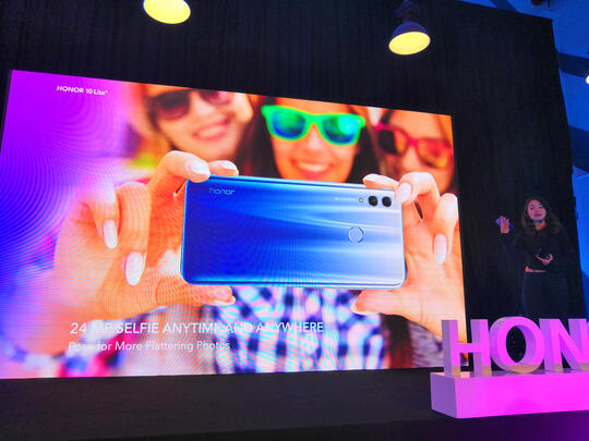 Honor 10 Lite Meluncur di Indonesia, Ponsel Kelas Menengah Rasa Flagship