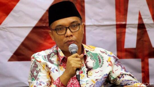 TKN ke Novel Bamukmin: Apa Hak dan Kewenangannya Membubarkan KPU?