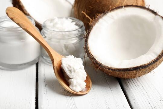 Yuk Bikin, 6 Lip Scrub Alami Rahasia Atasi Bibir Kering & Pecah-pecah