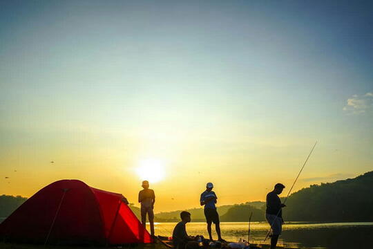 Explore Kulon Progo! Jangan Lewatkan Serunya Camping Di Waduk Sermo