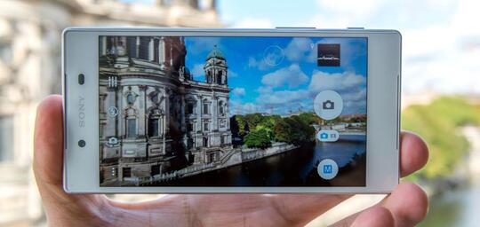 Alasan, kenapa Sony tidak bisa merajai peringkat atas smartphone berkamera terbaik