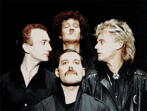 MENGAPA BASSIST QUEEN TAK HADIR DI ACARA PREMIERE BOHEMIAN RHAPSODY??