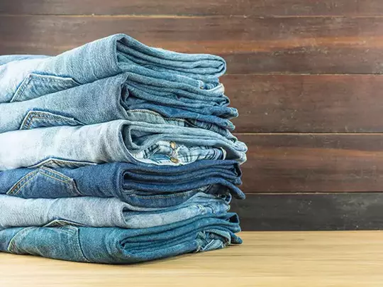 Kapan Sebaiknya Jeans Dicuci? CEO Levi’s Aja Nggak Nyuci Selama 10 Tahun!