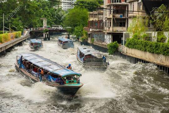 Membandingkan MRT Jakarta Dengan Transportasi Unik yang Ada di Dunia