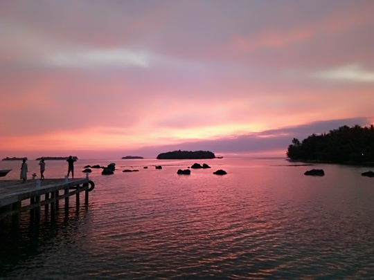 Indahnya Pemandangan Sunset Di Pulau Seribu Kaskus