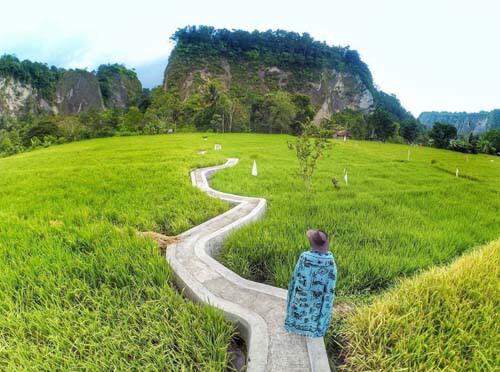 7 Tempat Liburan Yang Kece Dan Intsagramable Di Indonesia