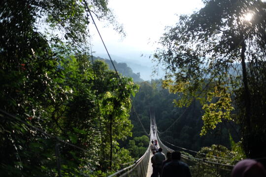 Tempat Wisata "Agak Mahal" di Situ Gunung, Sukabumi !