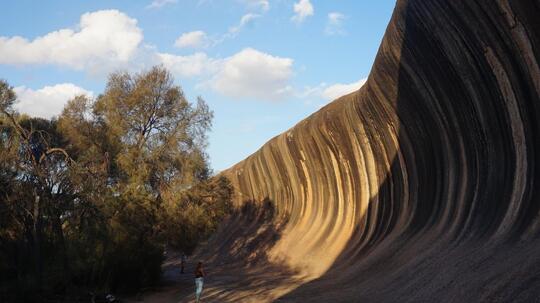 Wave Rock, Batuan Berlekuk Serupa Ombak di Australia Barat