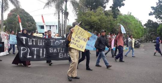"Sexy Killer" Sebuah Cerita Kelam Dari Kalimantan Timur