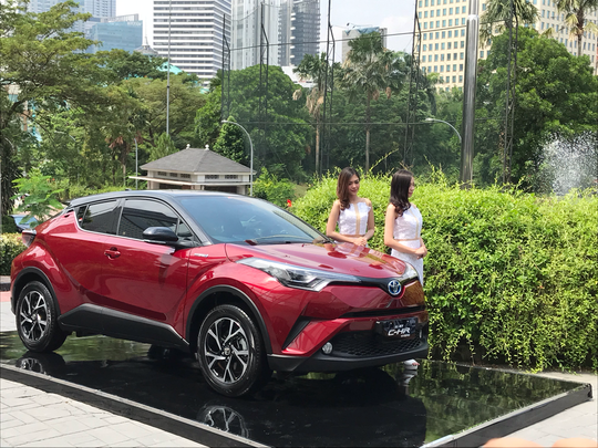 Wow Harga Toyota C-HR Hybrid Tembus Setengah Miliar Rupiah