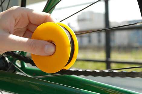 Niiice, Inilah Cara Baru Melumasi Rantai Sepeda (Gowes-er Masuk!)