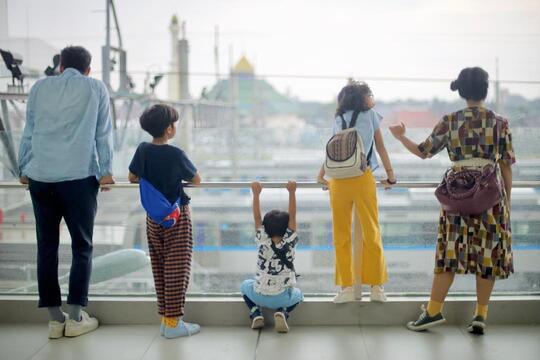 Ada Rahasia Apa Sih Di Balik Kekompakan Keluarga Dwi Sasono?