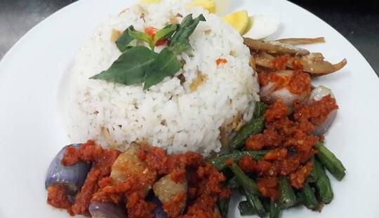 Aneka Nasi Khas Daerah Di Indonesia, Negara Lain Mana Punya!