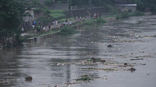 Foto: Jakarta Terendam Banjir Kiriman dari Bogor
