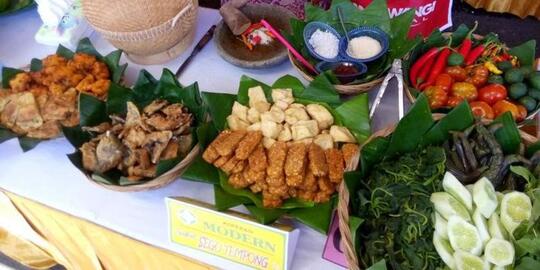 7 Kuliner Lezat Khas Indonesia yang Namanya Lebih Baik Nggak Usah Diucapkan
