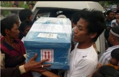 Please Jangan Pulangkan Kami Dalam Peti Itu