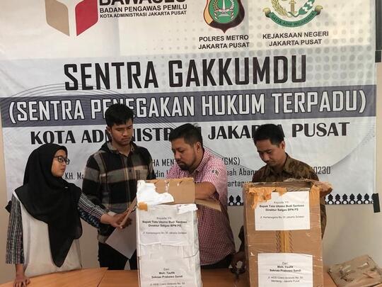 Ribuan Form C1 Untungkan 02 Diamankan dari Mobil di Menteng