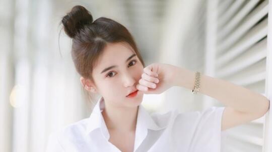 Kok?! Rinrada Yoshi, Si "CANTIK" Runner Up Kontes Miss Queen Yang Ternyata PRIA!
