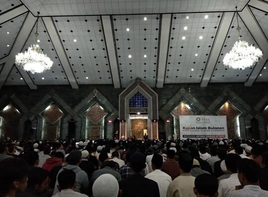 Al-Markaz Al-Islami, Masjid Terbesar di Timur Indonesia