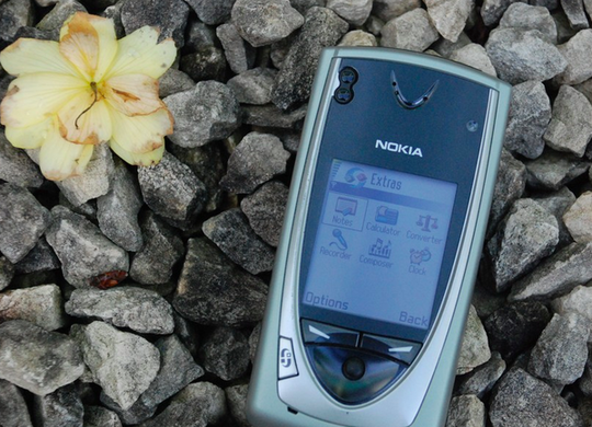 Nokia 7650, Ponsel Flagship Tercanggih di Dunia