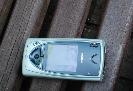 Nokia 7650, Ponsel Flagship Tercanggih di Dunia