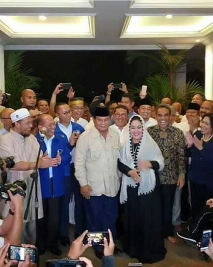 Habieb Sholeh: Habieb Rizieq Bukan Nabi Yang Harus Di Ikuti.